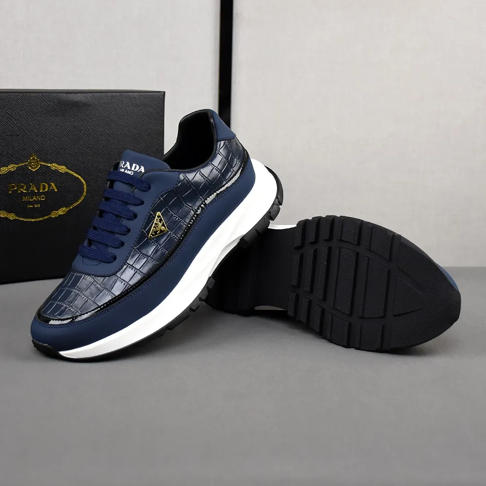 PP440👟👟👟[PRADA-Prada] boutique series. The upper is made of first-layer cowhide, sheepskin lining, and an ultra-light soft elastic PU outsole. Men's size 38-44 (45 custom-made) (just choose according to your usual wearing size).